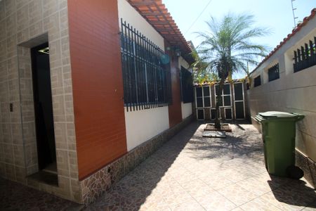 Casa à venda com 200m², 4 quartos e 1 vagaQuintal