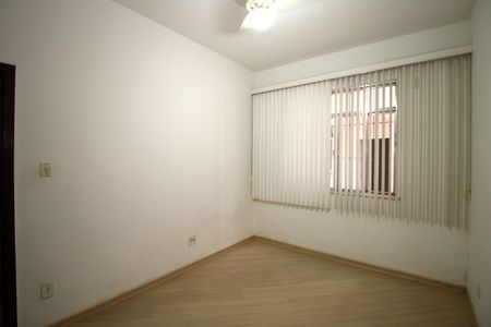 Casa à venda com 200m², 4 quartos e 1 vagaQuarto 1