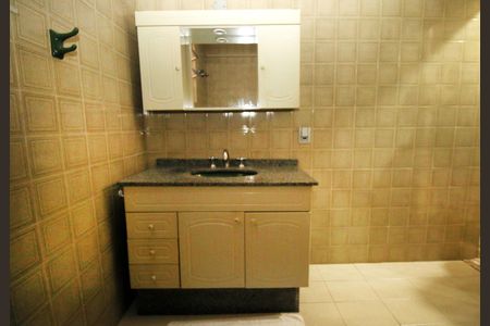 Casa à venda com 200m², 4 quartos e 1 vagaBanheiro da Suíte