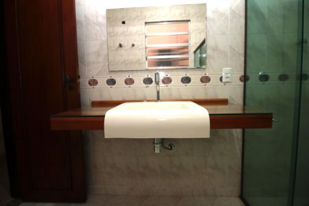 Casa à venda com 200m², 4 quartos e 1 vagaBanheiro Social