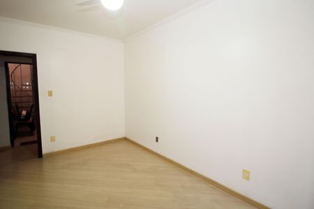 Quarto 2 de casa à venda com 4 quartos, 200m² em Penha, Rio de Janeiro