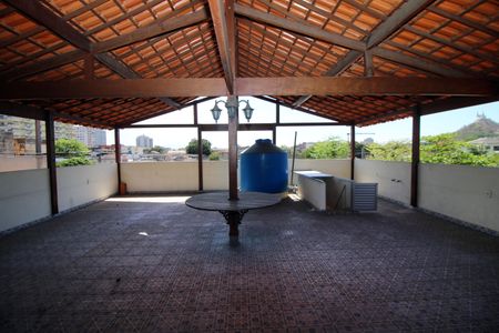 Casa à venda com 200m², 4 quartos e 1 vagaTerraço