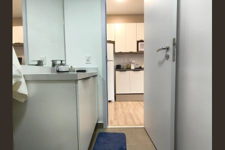 Banheiro de kitnet/studio para alugar com 1 quarto, 27m² em Vila Mariana, São Paulo