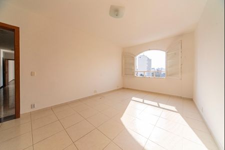 Apartamento para alugar com 250m², 4 quartos e 3 vagas Apartamento para alugar com 250m², 4 quartos e 3 vagasQuarto 4