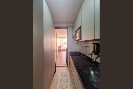 Apartamento à venda com 65m², 2 quartos e 1 vagaCozinha