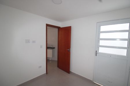 Quarto 1 de apartamento para alugar com 1 quarto, 25m² em Vila Nivi, São Paulo