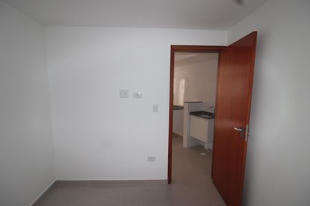 Quarto 1 de apartamento para alugar com 1 quarto, 25m² em Vila Nivi, São Paulo
