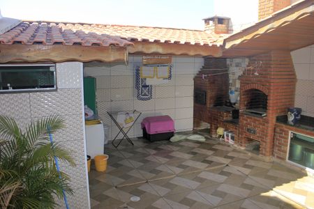 Apartamento à venda com 120m², 2 quartos e 2 vagasQuintal com lavanderia e churrasqueira