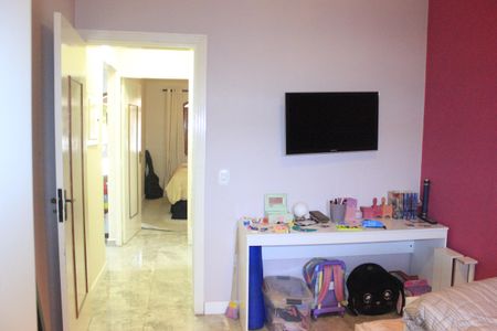 Apartamento à venda com 120m², 2 quartos e 2 vagasQuarto 2