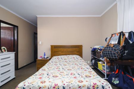 Casa à venda com 310m², 3 quartos e 3 vagas Casa à venda com 310m², 3 quartos e 3 vagasSuíte