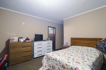 Casa à venda com 310m², 3 quartos e 3 vagas Casa à venda com 310m², 3 quartos e 3 vagasSuíte