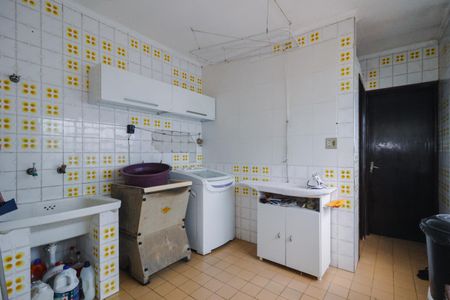 Casa à venda com 310m², 3 quartos e 3 vagas Casa à venda com 310m², 3 quartos e 3 vagasÁrea de Serviço