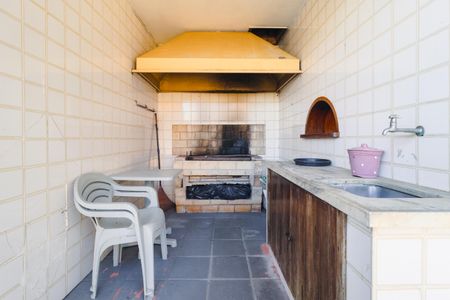 Casa à venda com 310m², 3 quartos e 3 vagas Casa à venda com 310m², 3 quartos e 3 vagasÁrea externa