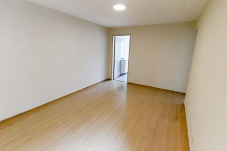 Sala de apartamento para alugar com 2 quartos, 74m² em Parque Reboucas, São Paulo