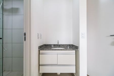 Apartamento para alugar com 38m², 2 quartos e sem vaga Apartamento para alugar com 38m², 2 quartos e sem vagaBanheiro