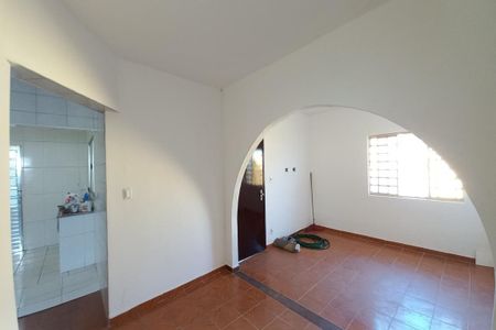 Casa para alugar com 200m², 3 quartos e 4 vagas Casa para alugar com 200m², 3 quartos e 4 vagasSala de Jantar
