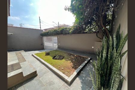 Casa à venda com 257m², 3 quartos e 6 vagasÁrea Externa
