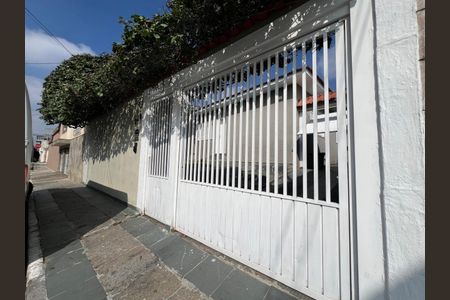 Casa à venda com 257m², 3 quartos e 6 vagasFachada