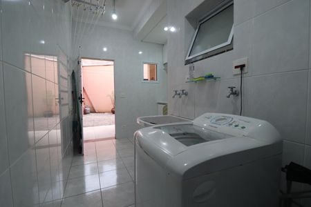 Casa à venda com 308m², 4 quartos e 4 vagasÁrea de Serviço