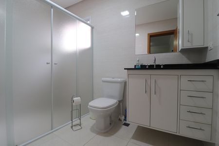 Casa à venda com 308m², 4 quartos e 4 vagasBanheiro da Suíte 3