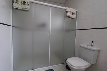 Casa à venda com 308m², 4 quartos e 4 vagasBanheiro da Suíte 1