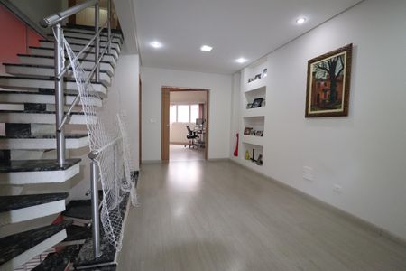 Casa à venda com 308m², 4 quartos e 4 vagasCorredor dos Quartos