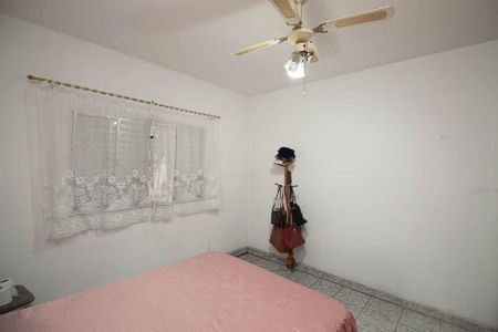 Casa para alugar com 135m², 2 quartos e 1 vagaQuarto 1