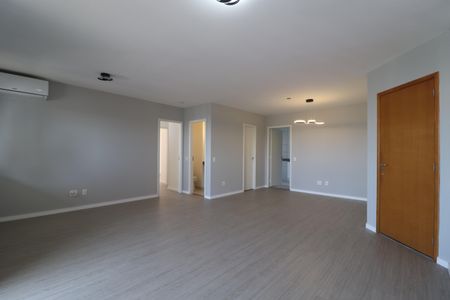 Apartamento à venda com 117m², 3 quartos e 2 vagasSala