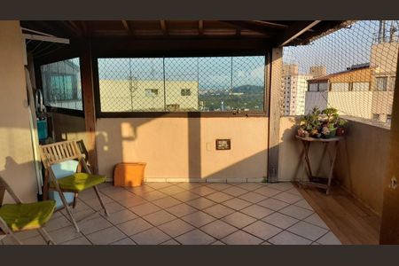 Apartamento à venda com 105m², 3 quartos e 1 vagaTerraço