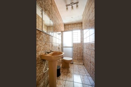 Casa à venda com 80m², 2 quartos e 1 vaga Casa à venda com 80m², 2 quartos e 1 vagaBanheiro