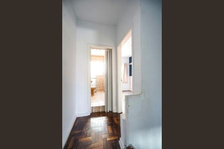 Casa à venda com 80m², 2 quartos e 1 vaga Casa à venda com 80m², 2 quartos e 1 vagaHall dos quartos