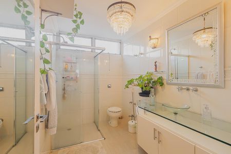 Apartamento à venda com 118m², 3 quartos e 2 vagasBanheiro da Suíte