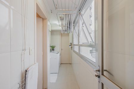 Apartamento à venda com 118m², 3 quartos e 2 vagasÁrea de Serviço
