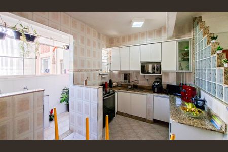 Apartamento à venda com 90m², 3 quartos e sem vagaCozinha