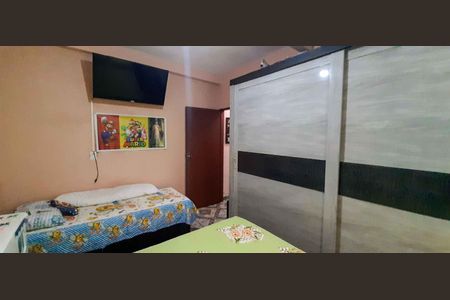 Casa à venda com 90m², 4 quartos e 3 vagasCasa 1 - Quarto