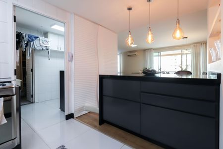 Apartamento à venda com 125m², 3 quartos e 2 vagasCozinha