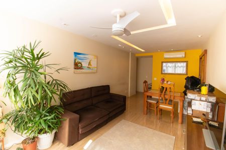 Apartamento à venda com 84m², 2 quartos e 1 vagaSala