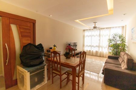 Sala de apartamento à venda com 2 quartos, 84m² em Icaraí, Niterói