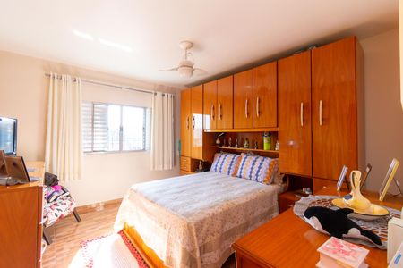 Casa à venda com 160m², 4 quartos e 4 vagasCasa 2 - Quarto 1