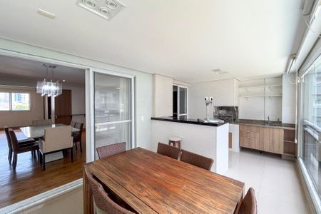 Apartamento à venda com 195m², 3 quartos e 3 vagasVaranda gourmet