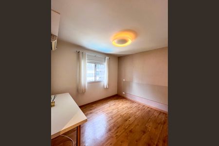 Apartamento à venda com 195m², 3 quartos e 3 vagasSuite 2