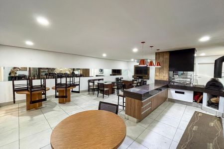 Apartamento à venda com 195m², 3 quartos e 3 vagasChurrasqueira