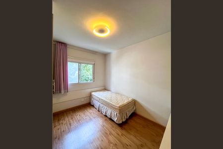 Apartamento à venda com 195m², 3 quartos e 3 vagasSuíte 3