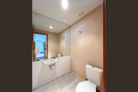 Apartamento à venda com 195m², 3 quartos e 3 vagasLavabo