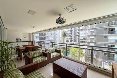 Apartamento à venda com 195m², 3 quartos e 3 vagasVaranda gourmet