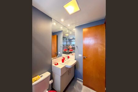 Apartamento à venda com 195m², 3 quartos e 3 vagasBanheiro da Suíte 1