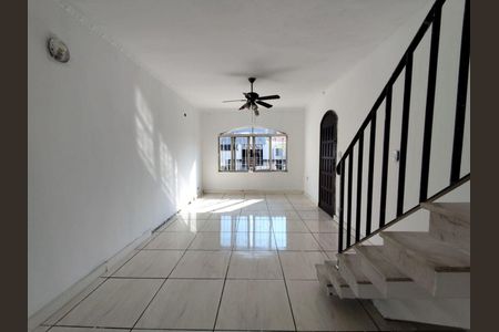 Casa à venda com 3 quartos, 166m² em Jardim Vila Formosa, São Paulo