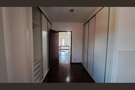 Casa à venda com 405m², 5 quartos e 4 vagas