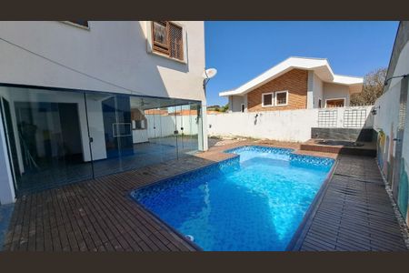 Casa à venda com 405m², 5 quartos e 4 vagas