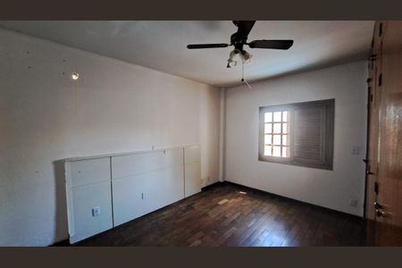 Casa à venda com 405m², 5 quartos e 4 vagas